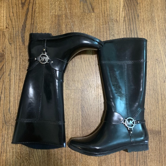 Michael Kors rain boots - Picture 3 of 5